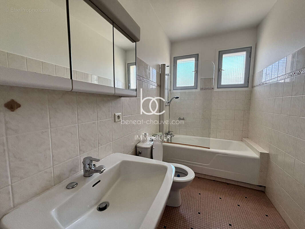 A vendre Appartement 5 pièces - VANNES CENTRE VILLE - photo 9