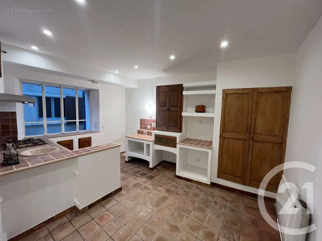 Maison à LA VALETTE-DU-VAR