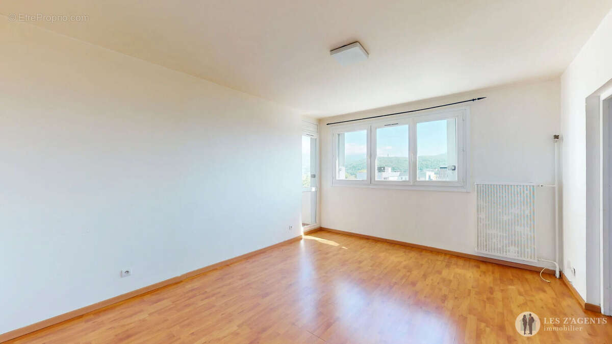 Appartement à ECHIROLLES