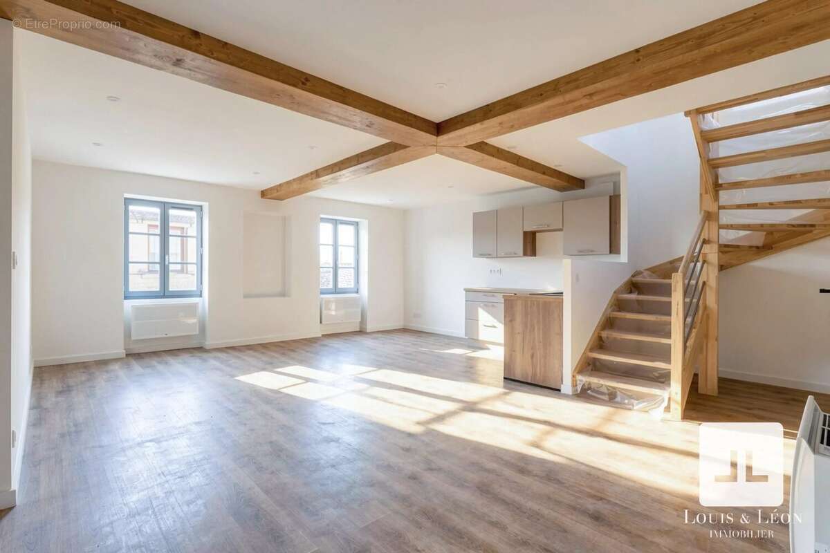 Appartement à LIERGUES