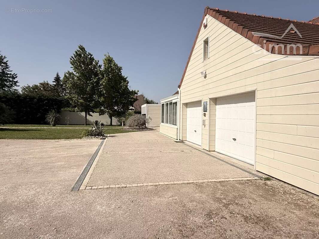 Maison contemporaine sans travaux avec piscine et grands volumes à Blois - photo 29