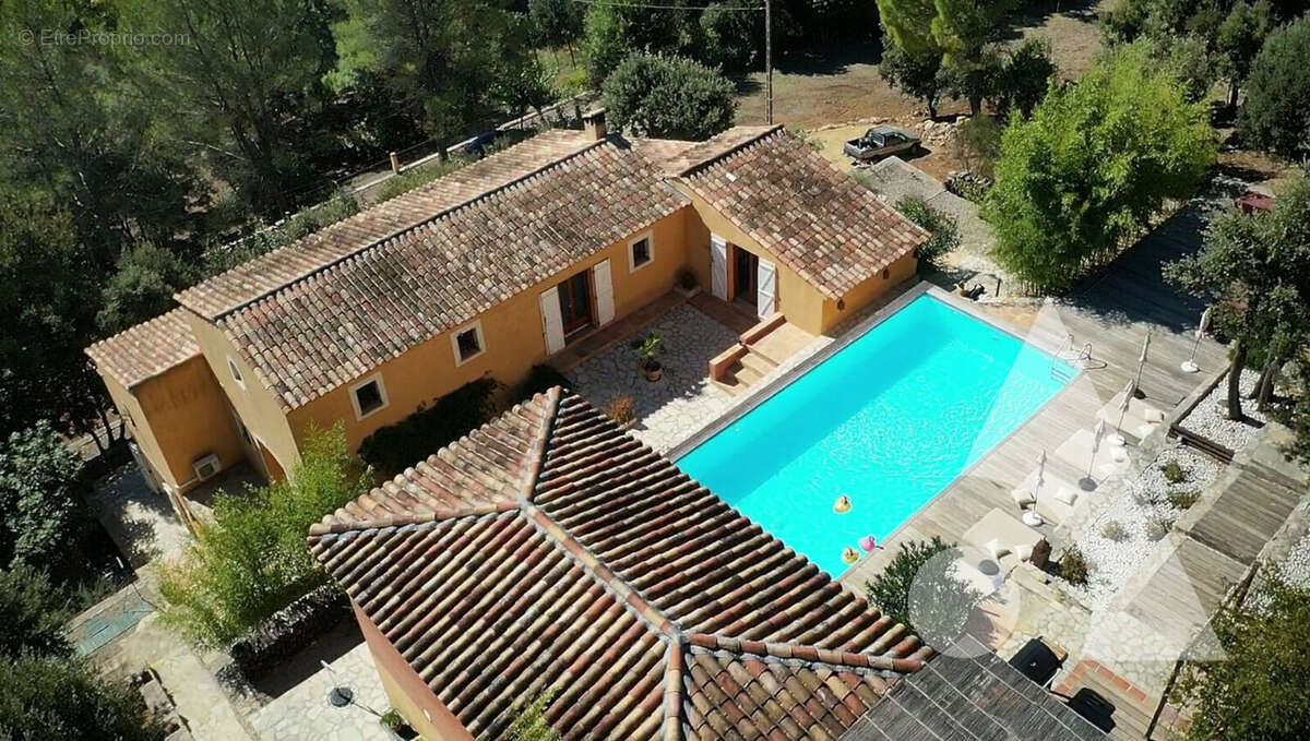 Maison à LORGUES