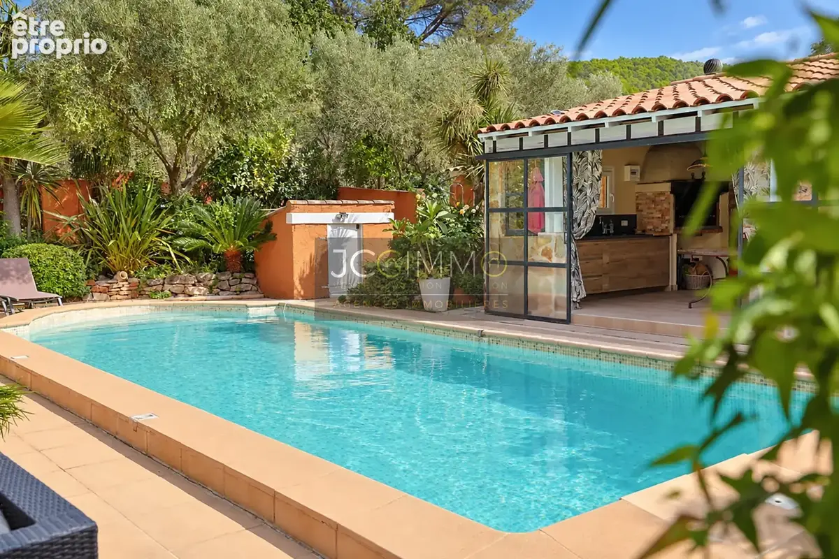 CARQUEIRANNE (BEAU VÉZÉ) - Maison T6 171 m2 - Terrain 5 202 m2 - Double Garage 43 m2 - Pool House - Piscine - - photo 16