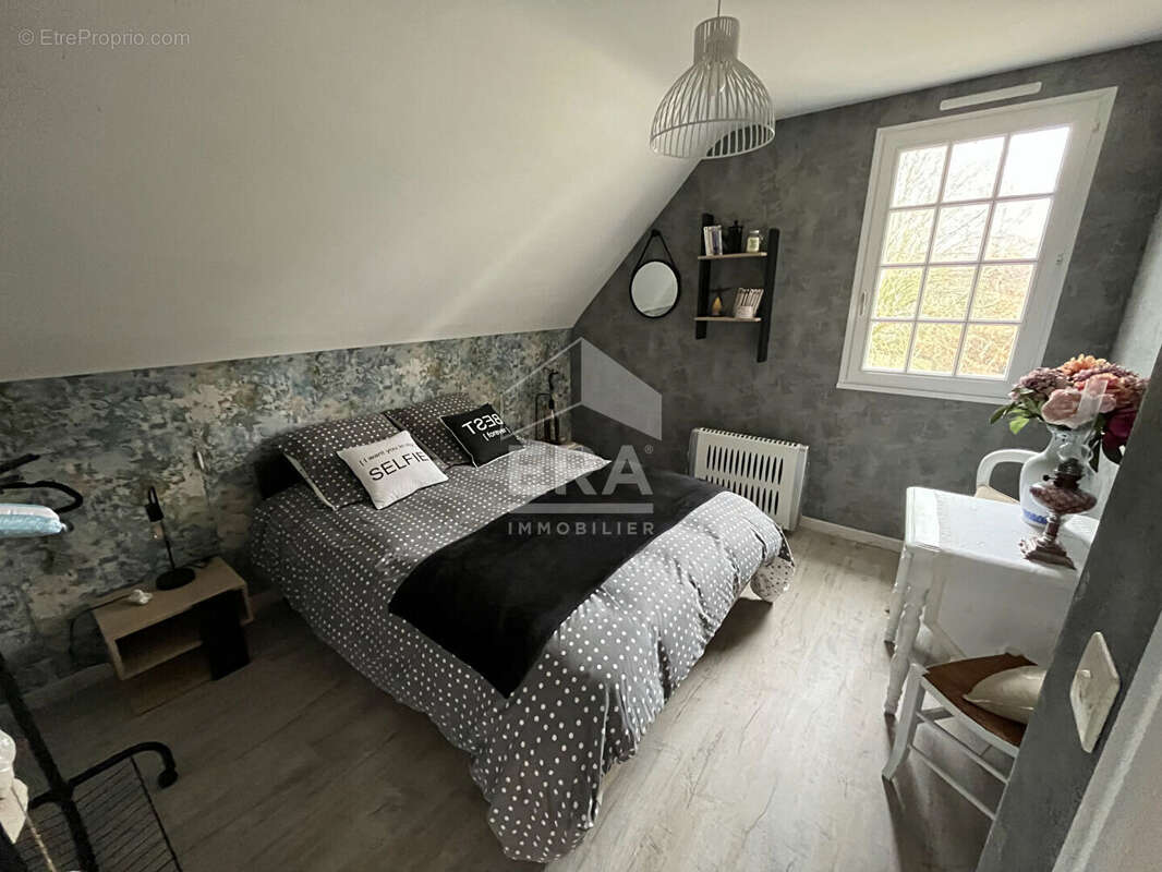 Maison à SAINT-LONGIS