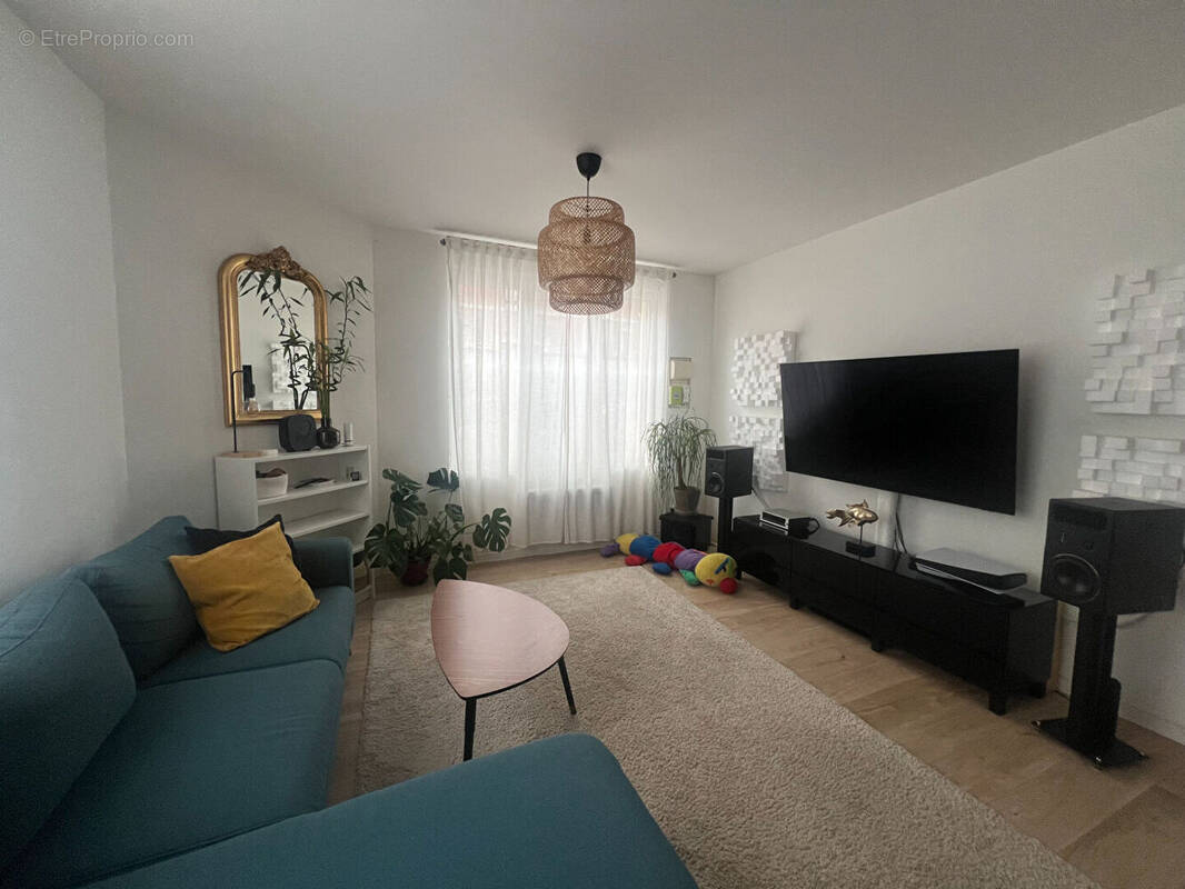 Maison à SAINT-QUENTIN