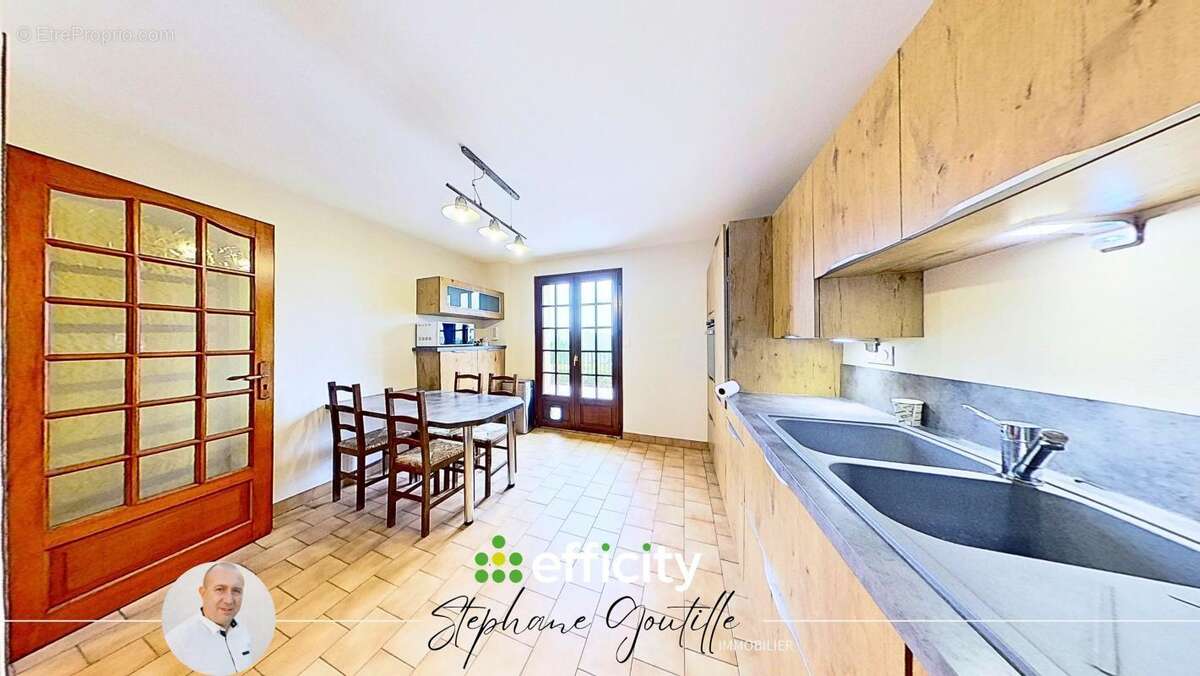 Maison à LE BOIS-D&#039;OINGT