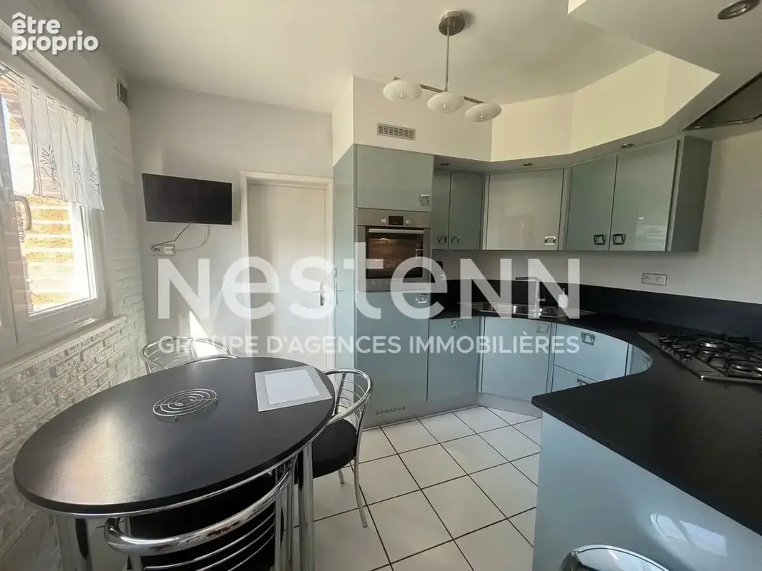 Maison familiale de 120 m² , 4 chambres, bureau, combles aménagés et 2 garages - photo 4