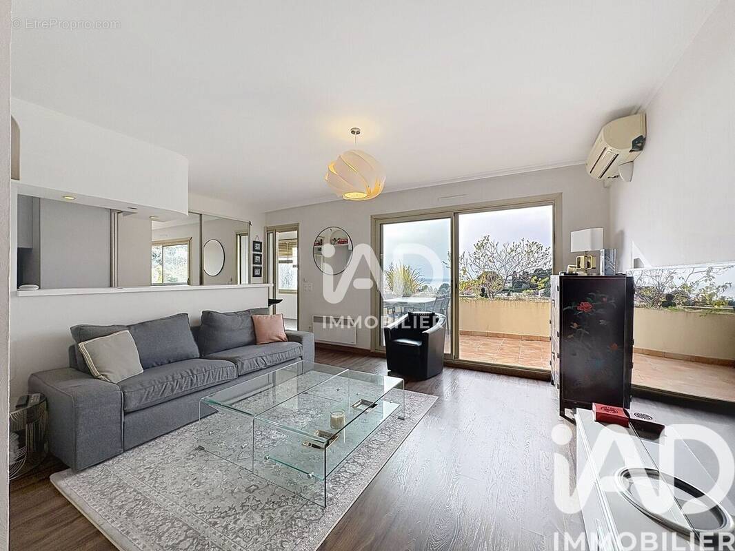 Photo 1 - Appartement à ROQUEBRUNE-CAP-MARTIN