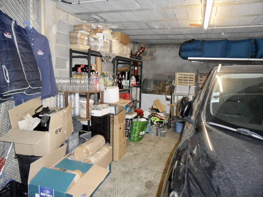 Commerce à MARSEILLE-7E