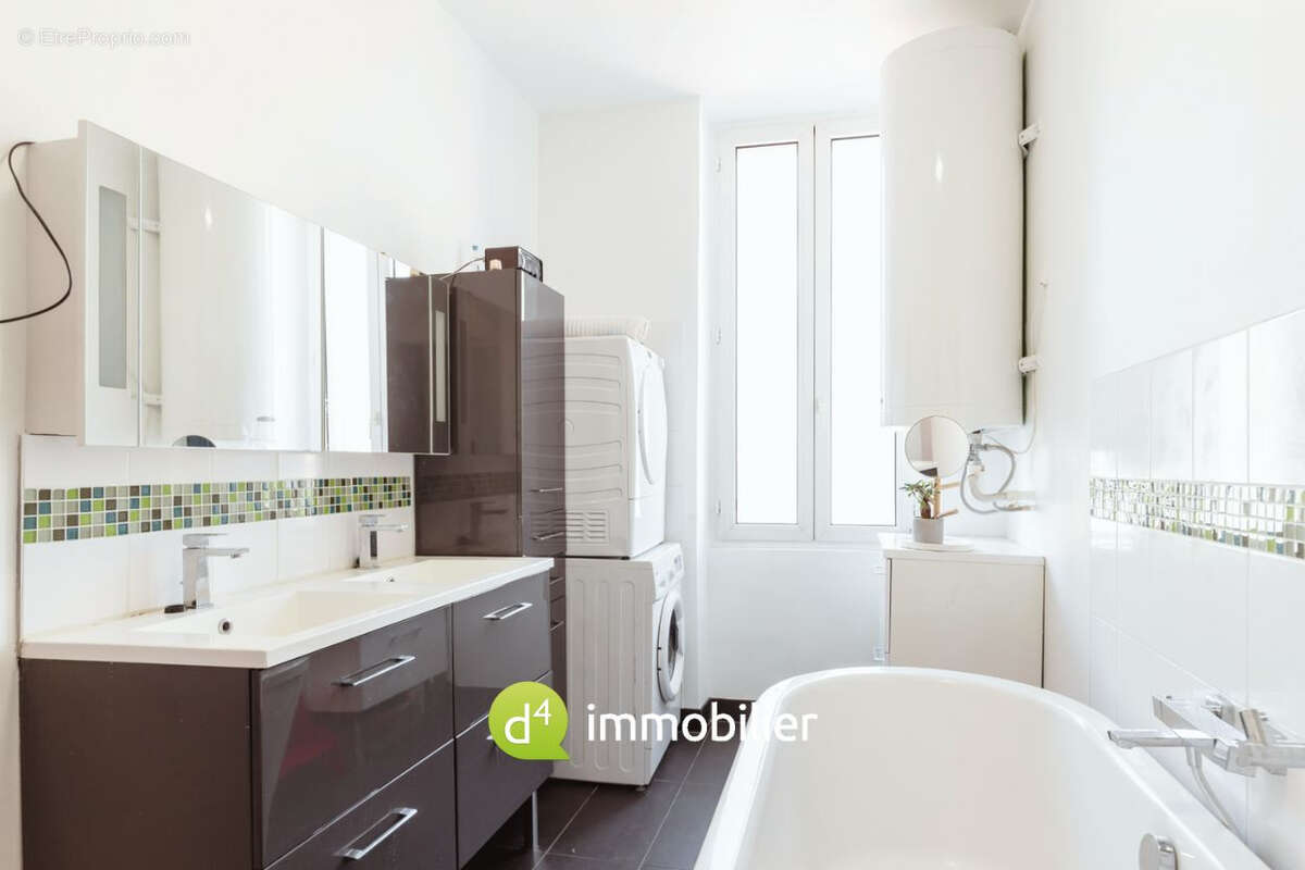 Appartement à MARSEILLE-6E