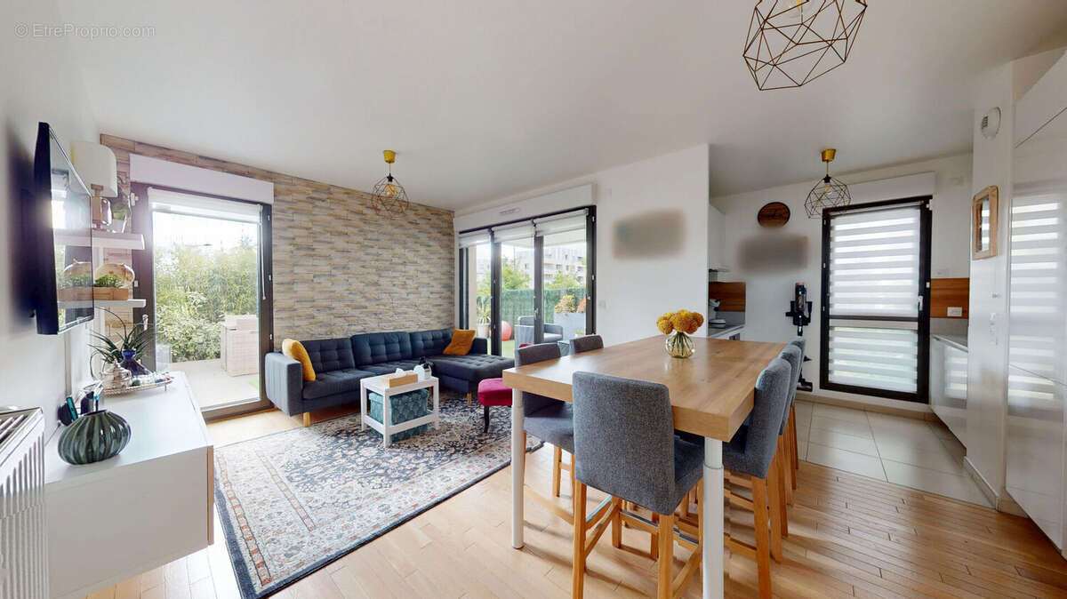 Appartement à SAINT-CYR-L'ECOLE