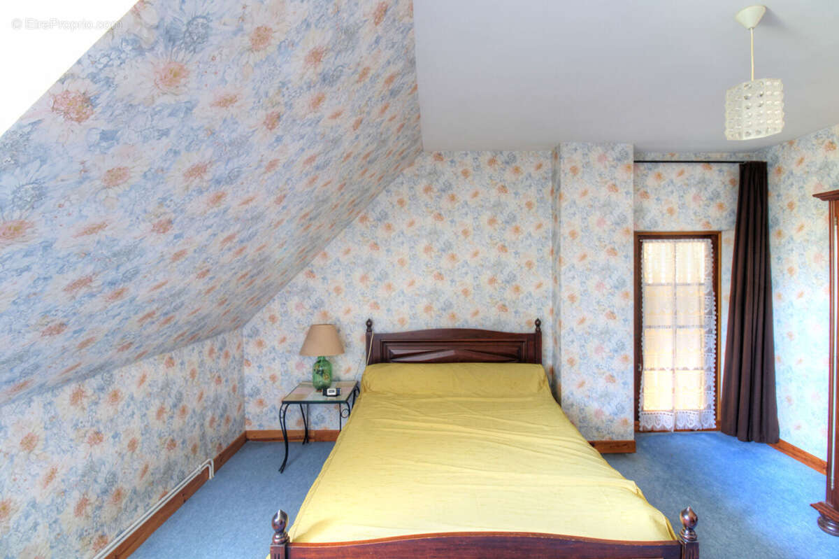 Maison à MAZE