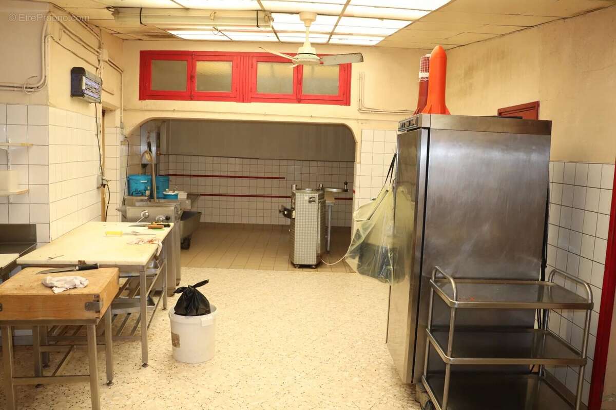 Commerce à MONTMIRAIL