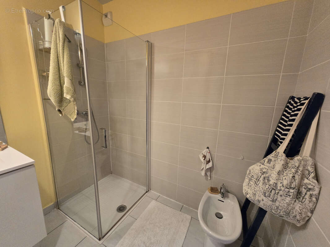 Appartement à MARSEILLE-3E