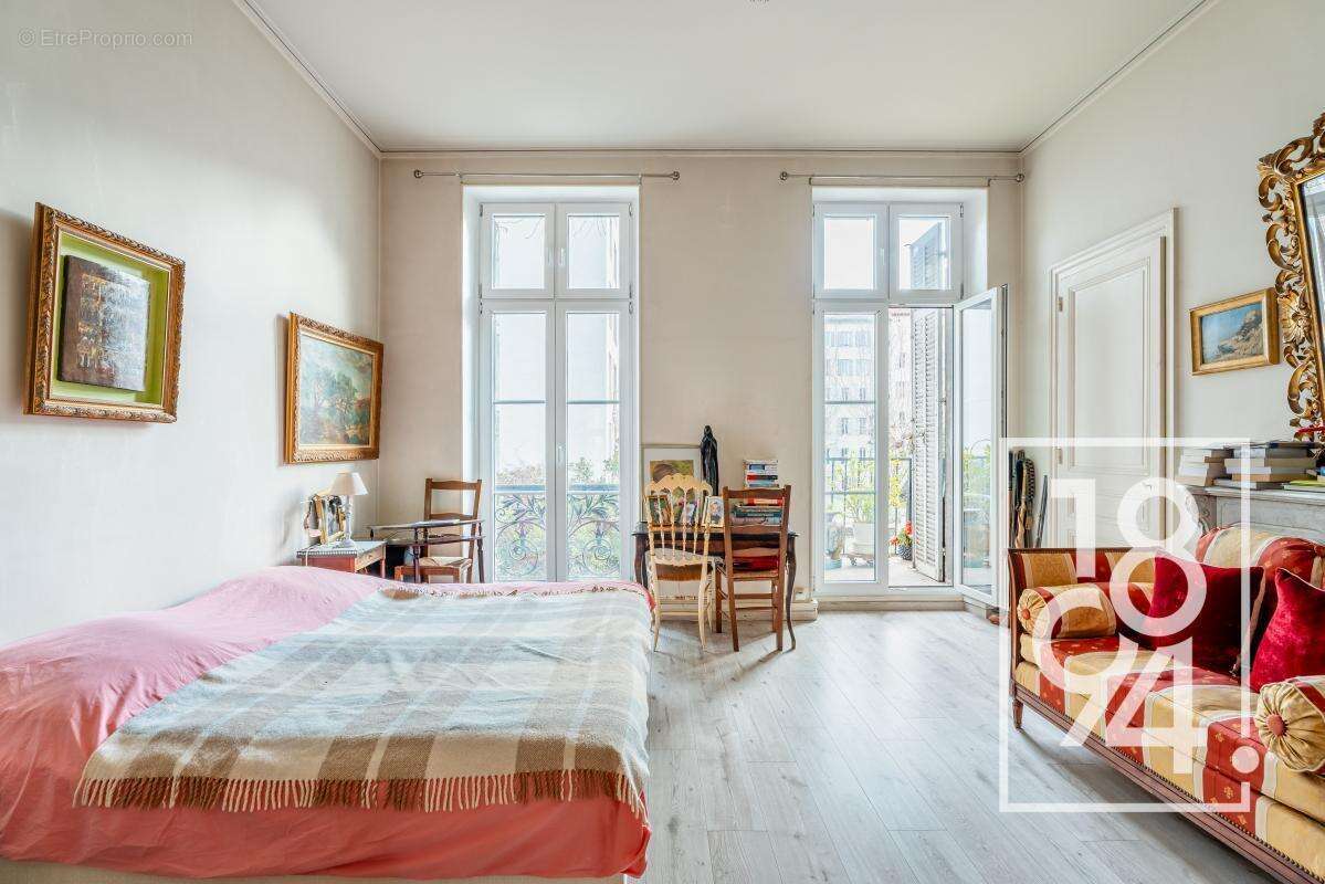 Appartement à MARSEILLE-8E
