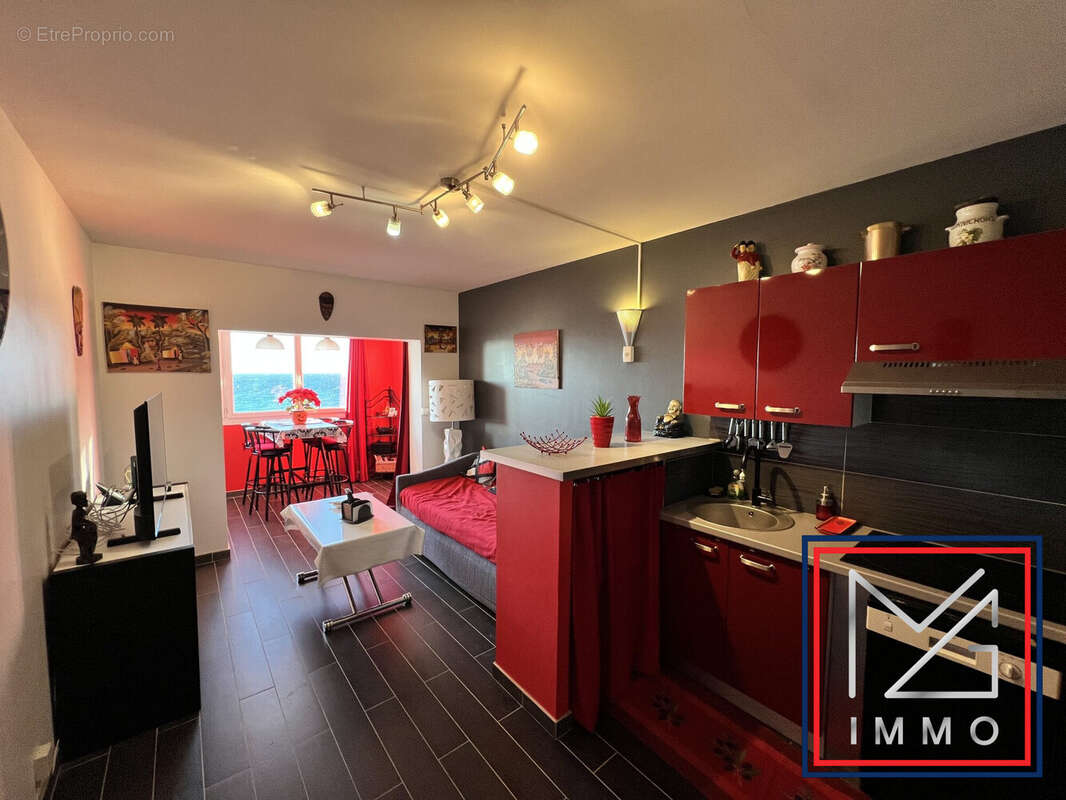 Appartement à SIX-FOURS-LES-PLAGES