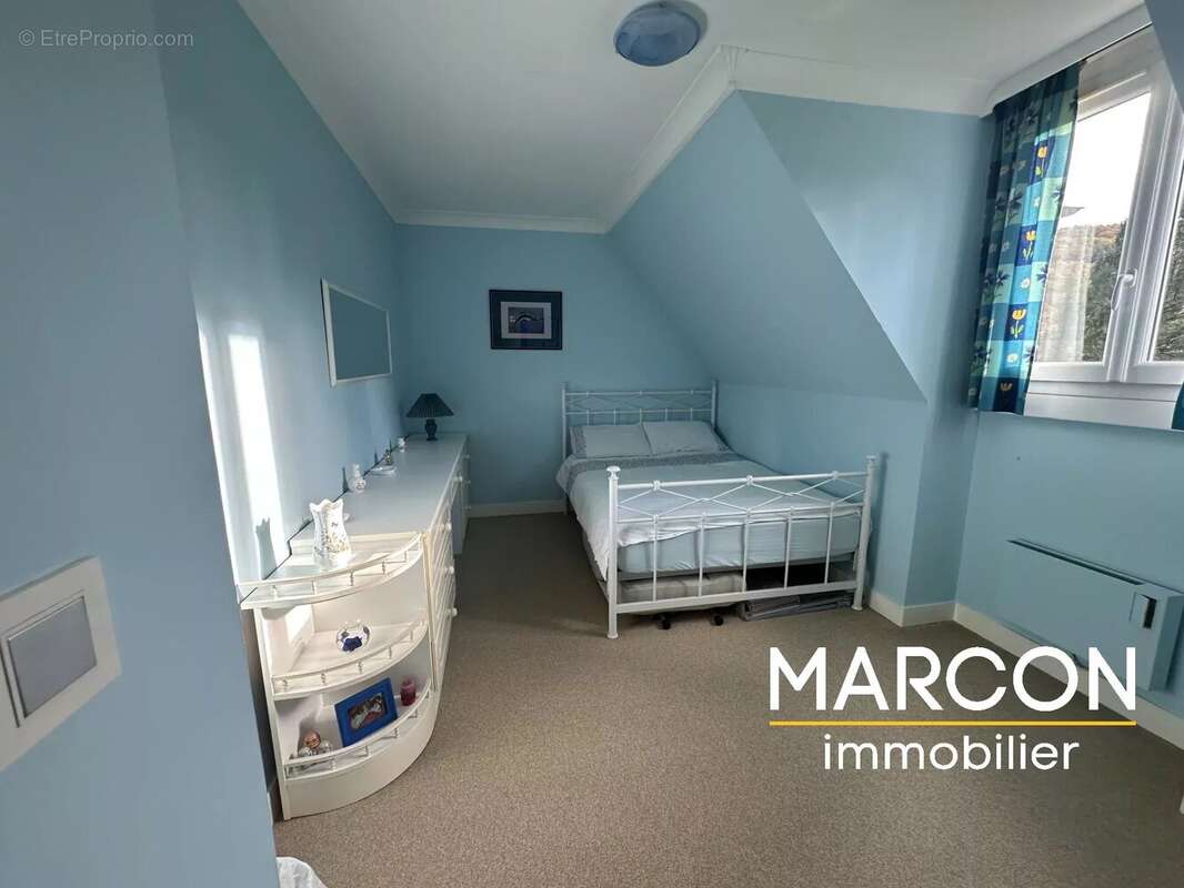 Maison à SAINT-SULPICE-LAURIERE