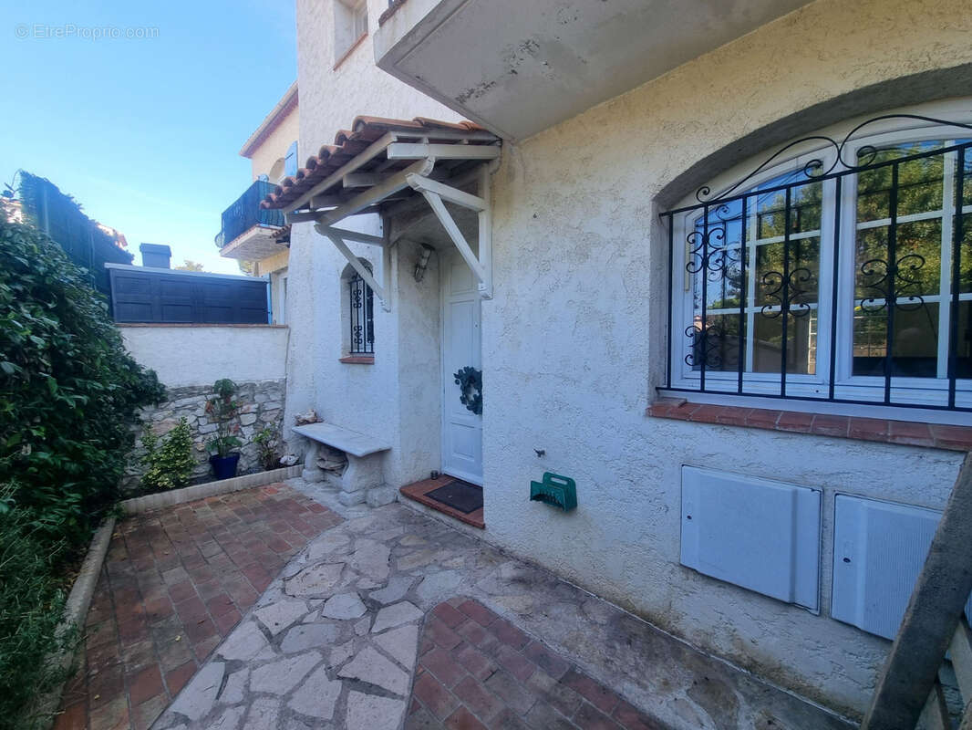 Maison à VILLENEUVE-LOUBET