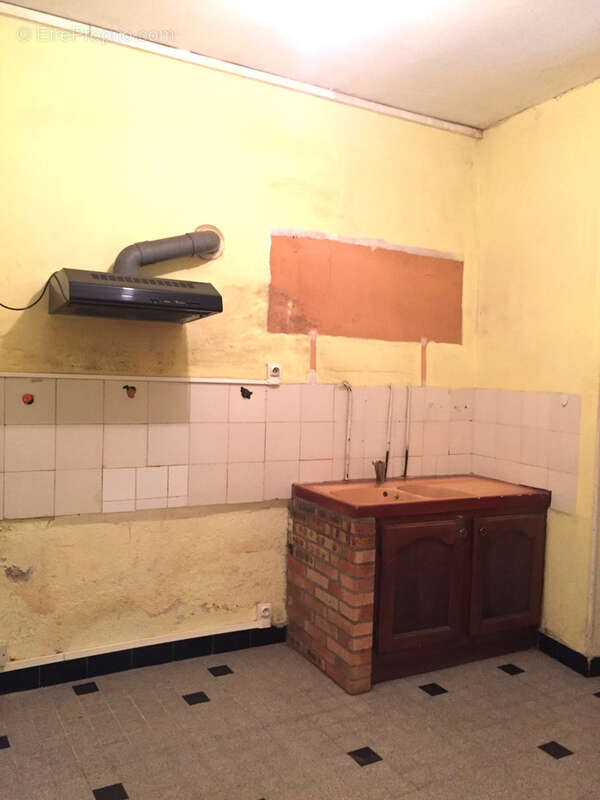 Maison à MONTAIGU-LE-BLIN