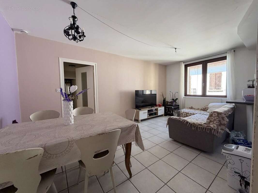 Ensemble immobilier - photo 4