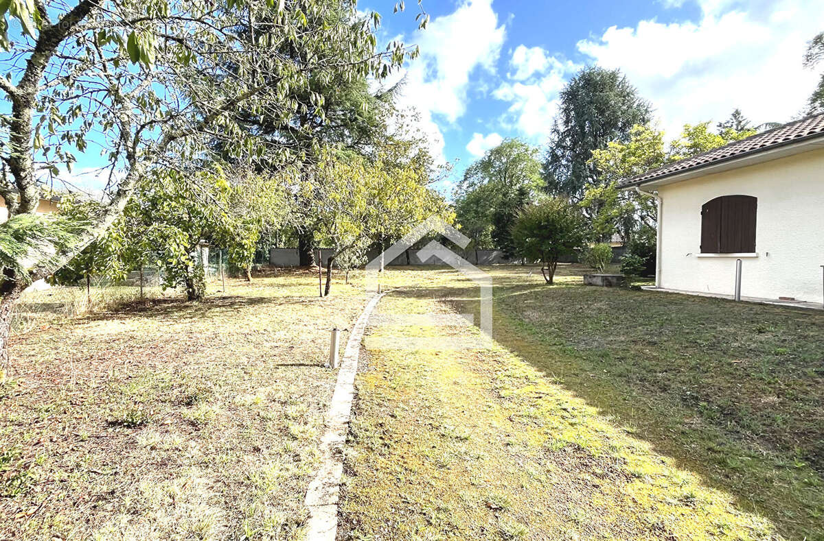 Maison à BLANQUEFORT