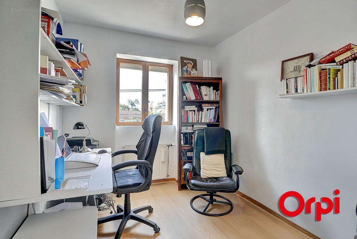 Maison à CAILLOUX-SUR-FONTAINES