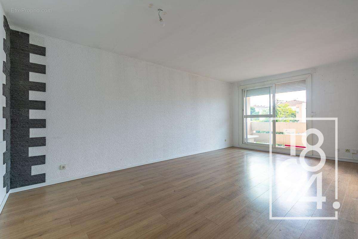 Appartement à VITROLLES