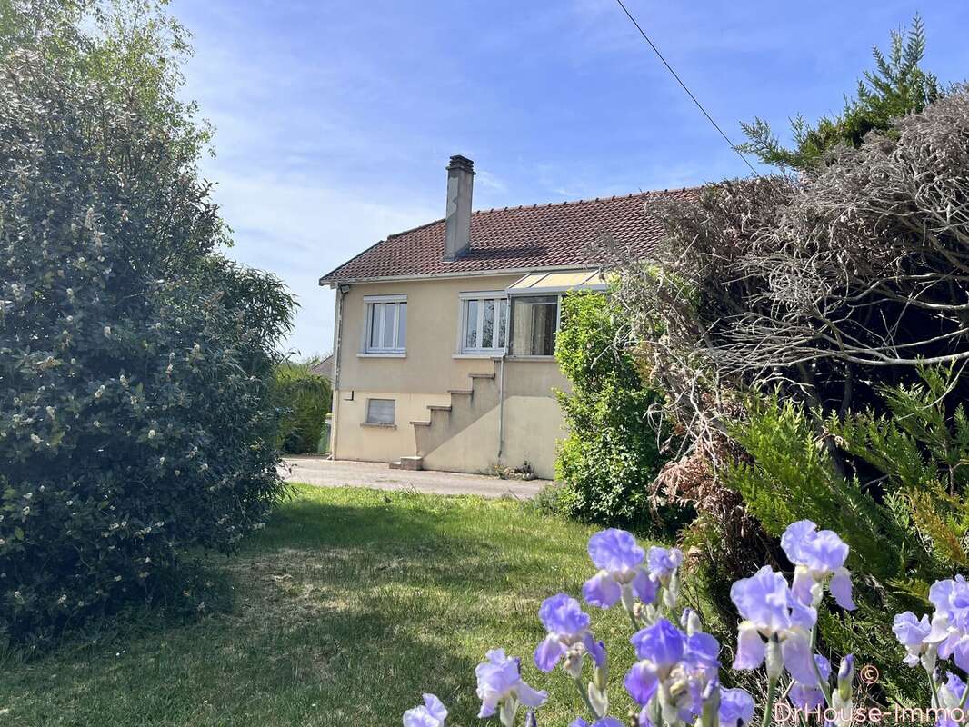Maison 74 m² à Sainte-Maure  - photo 68