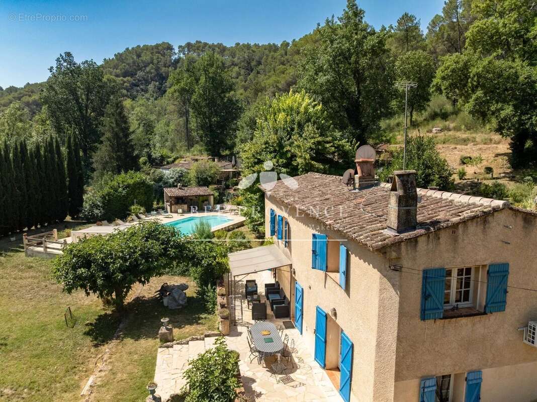 Authentique bastide provençale avec gîtes, piscine et grand terrain - photo 36