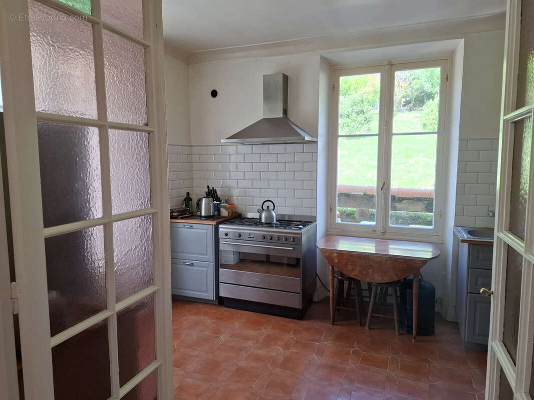 LUCERAM - 25 Km de  Nice - Une demeure niçoise de caractère en pierres et aux influences italiennes. - photo 19