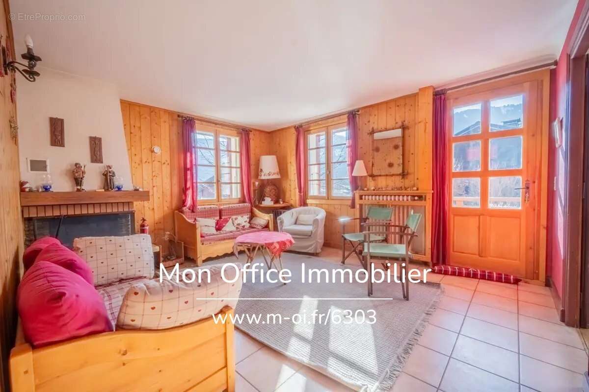 Référence : 6303-TCA - Chalet familial 8 pièces - Proche centre village - Fort potentiel - Sous-sol complet à Samoëns (74330) - photo 3