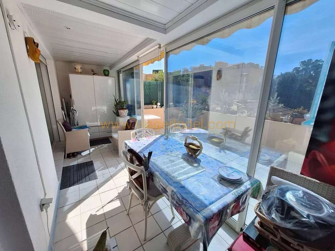 Appartement à FREJUS
