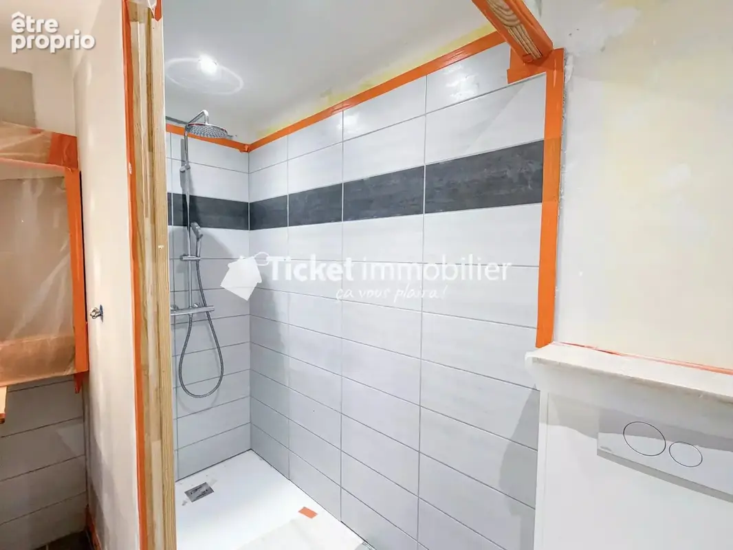 Appartement t2 45m2 pibrac centre, 1er étage, terrasse de 19m2, cuisine et salle d'eau neuves, travaux bien avancés etc ... - photo 8