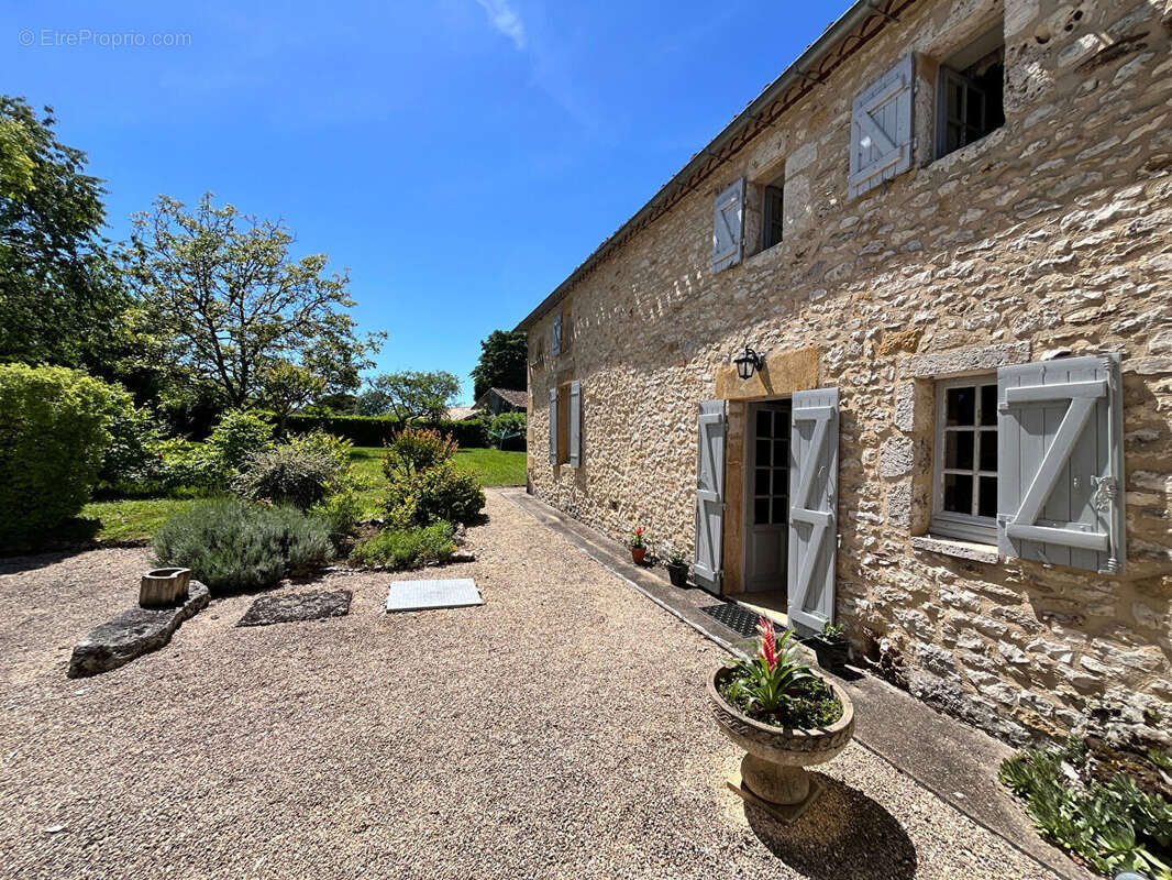 Maison en pierre entre Monpazier et Beaumont du Perigord - photo 3