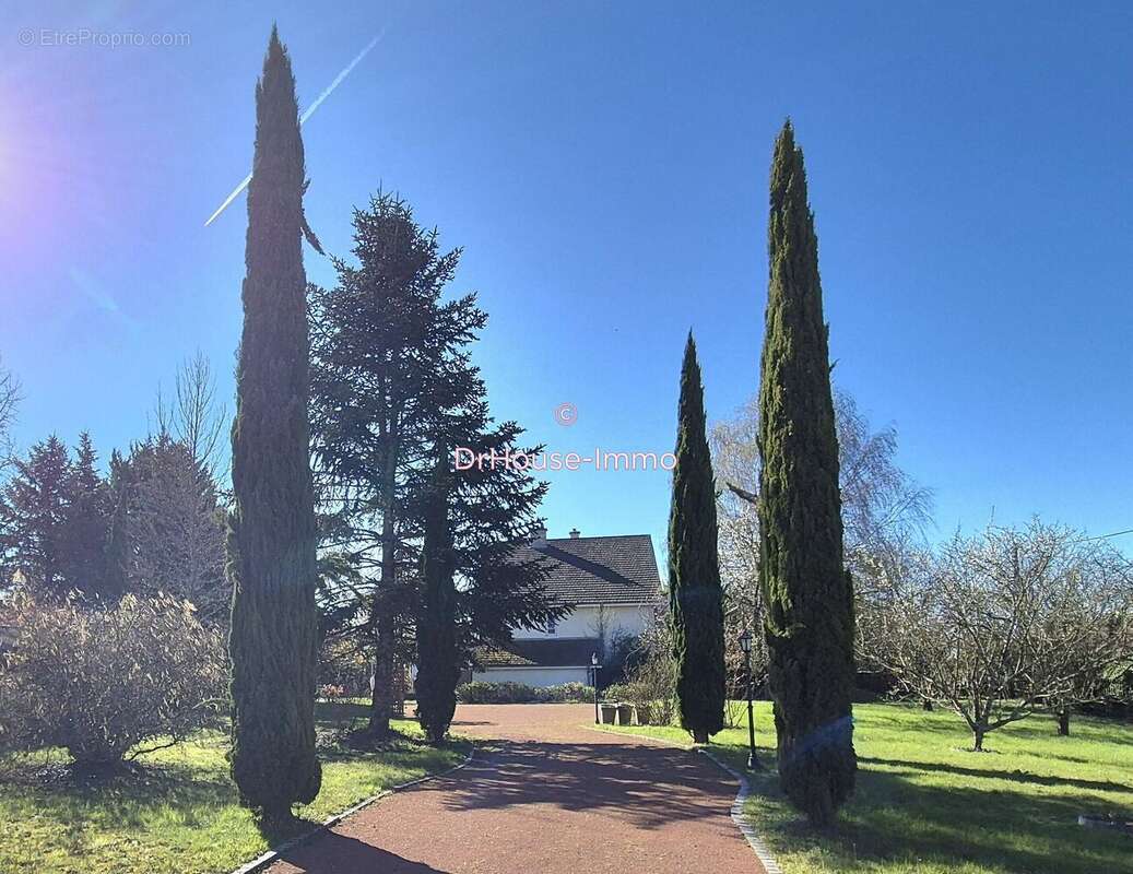 Maison à SAINT-GERMAIN-DU-PLAIN
