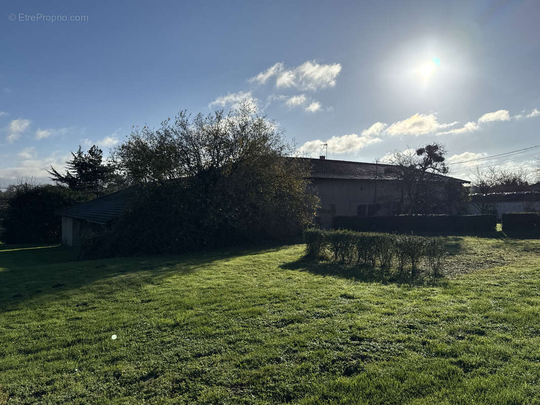Terrain à GARNERANS