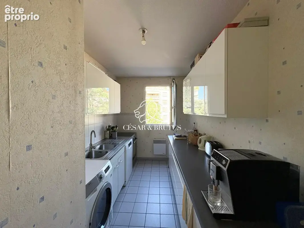 Appartement 3 pièces 69 m² à vendre à Lyon-8e (69008) - photo 4
