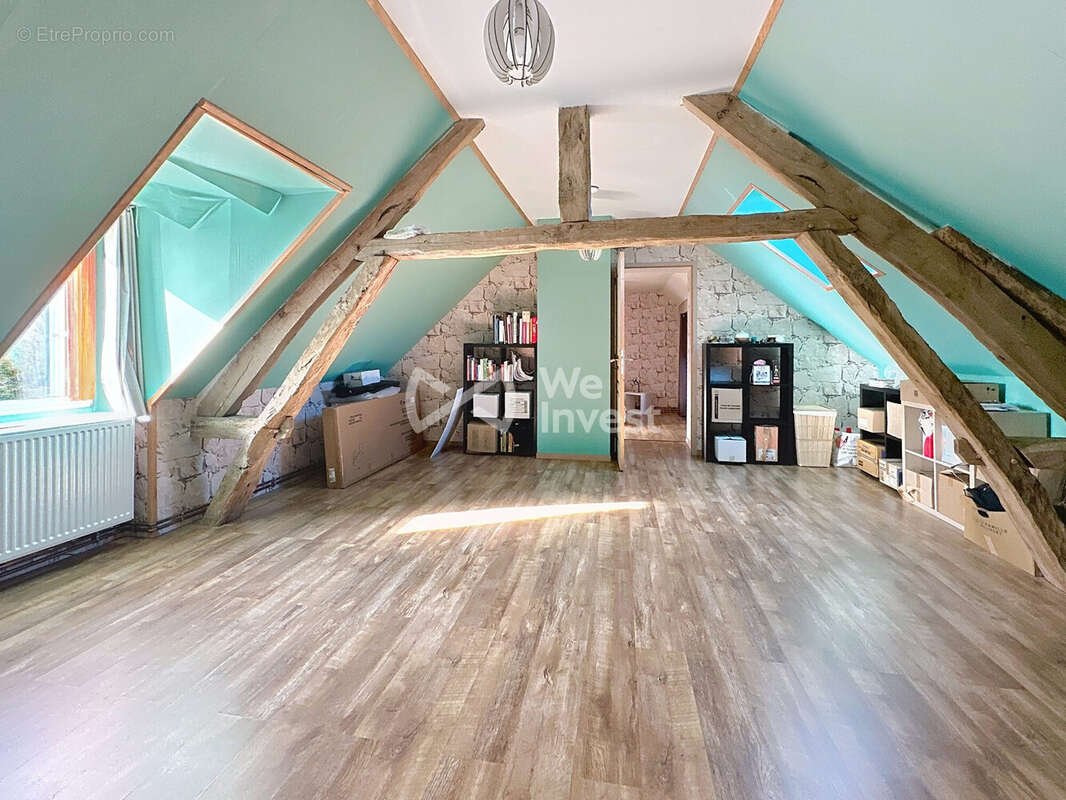 Maison à BAZOCHES-SUR-HOENE