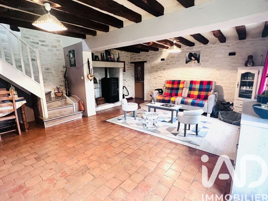 Photo 9 - Maison à LA MENITRE