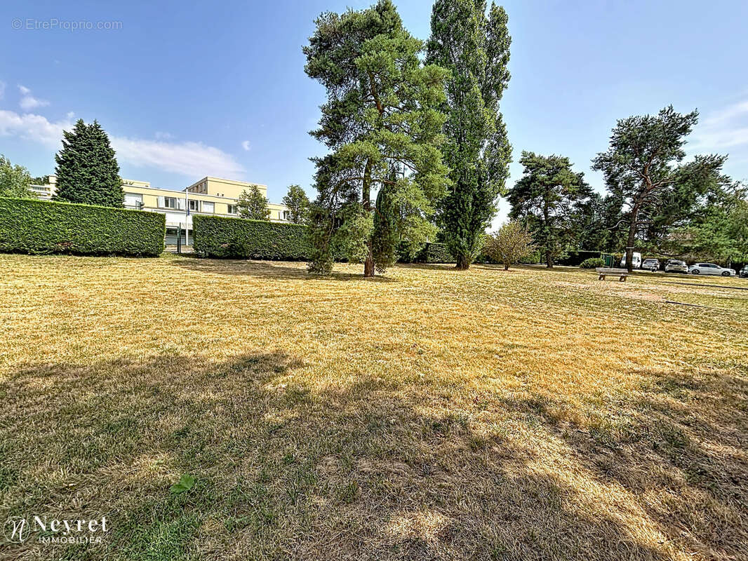 T5 Francheville CHATER avec GARAGE et 2 parkings privatifs - photo 12