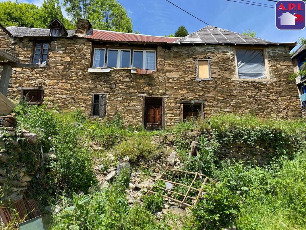 Maison à SAINT-LARY