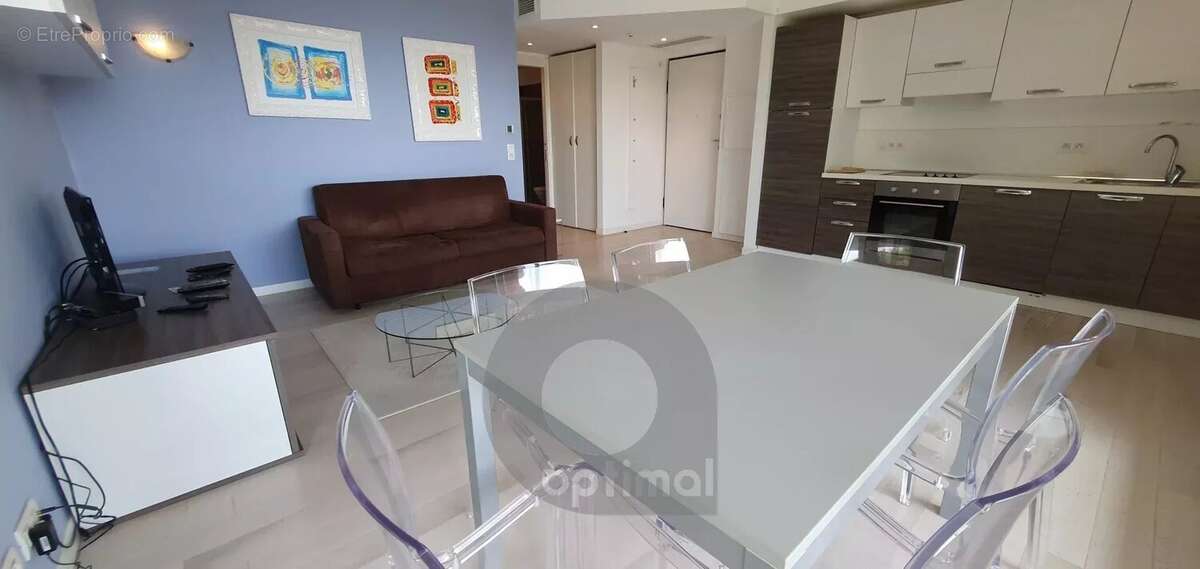 Appartement à ROQUEBRUNE-CAP-MARTIN
