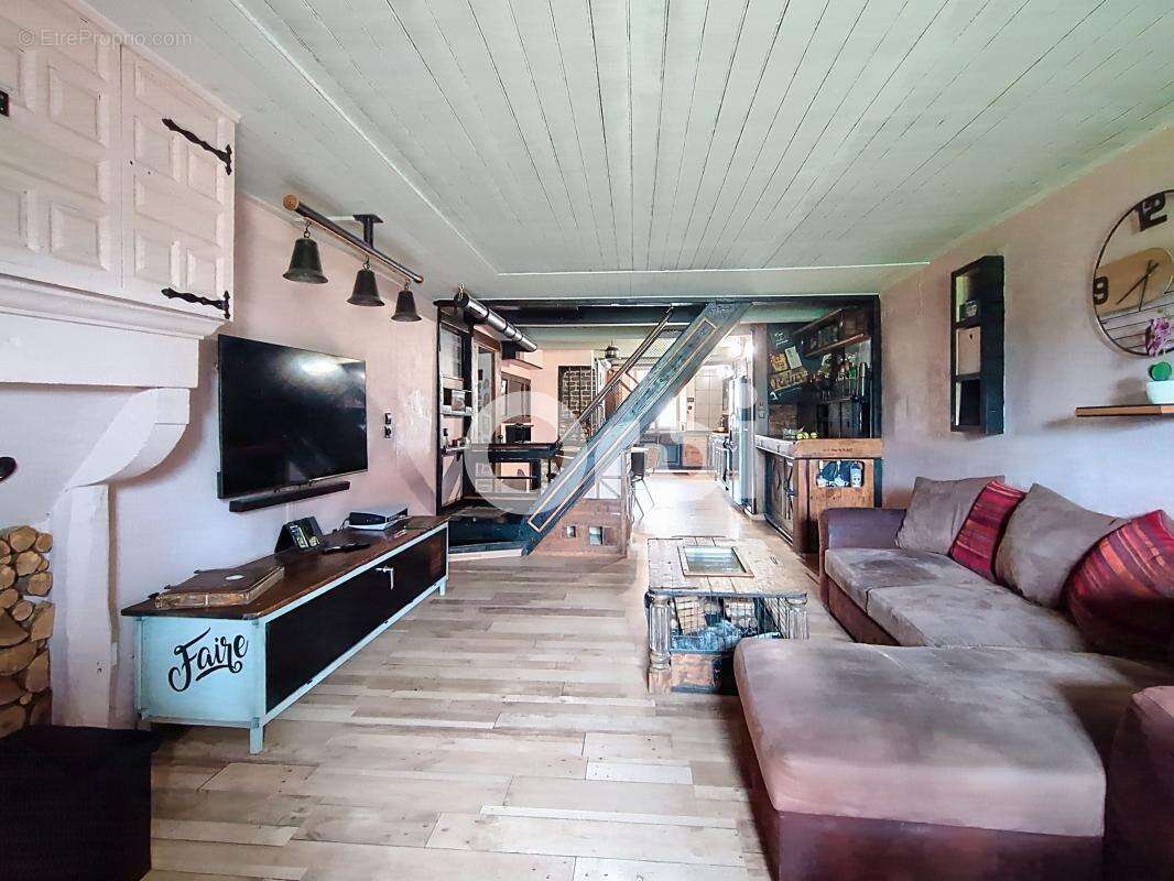 Maison à ROCHES-BETTAINCOURT