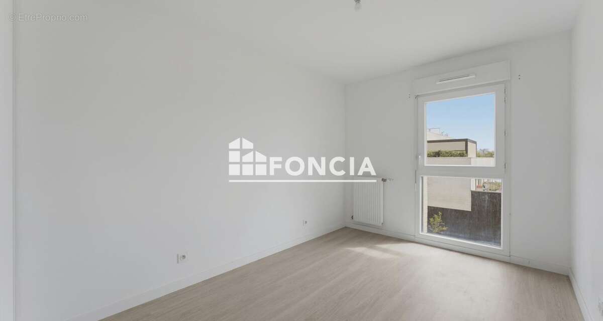 Mérignac – T4 récent avec exceptionnelle terrasse de 30m2 - photo 9