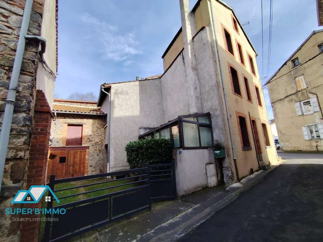 Maison à PAULHAGUET
