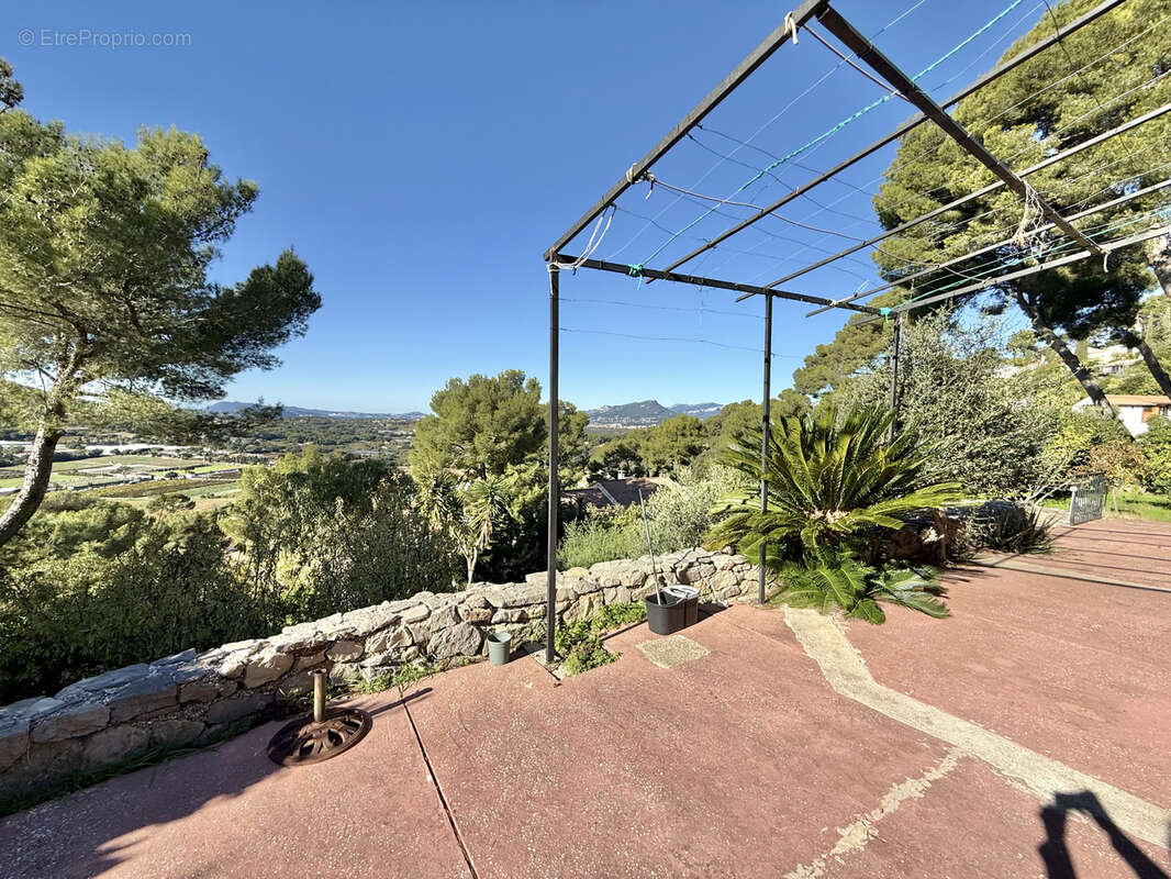 Maison à CARQUEIRANNE