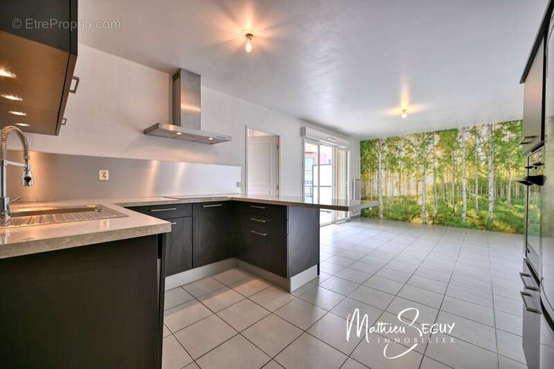 Appartement à CRAPONNE