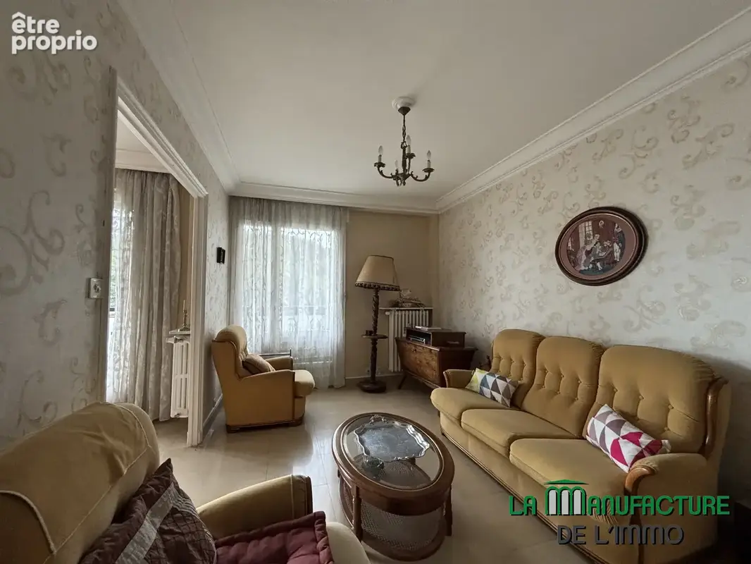 Saint etienne cours gustave nadaud - proche chavanelle - apartement t4 91,03m2 avec 2 grands balcons et cave - photo 8