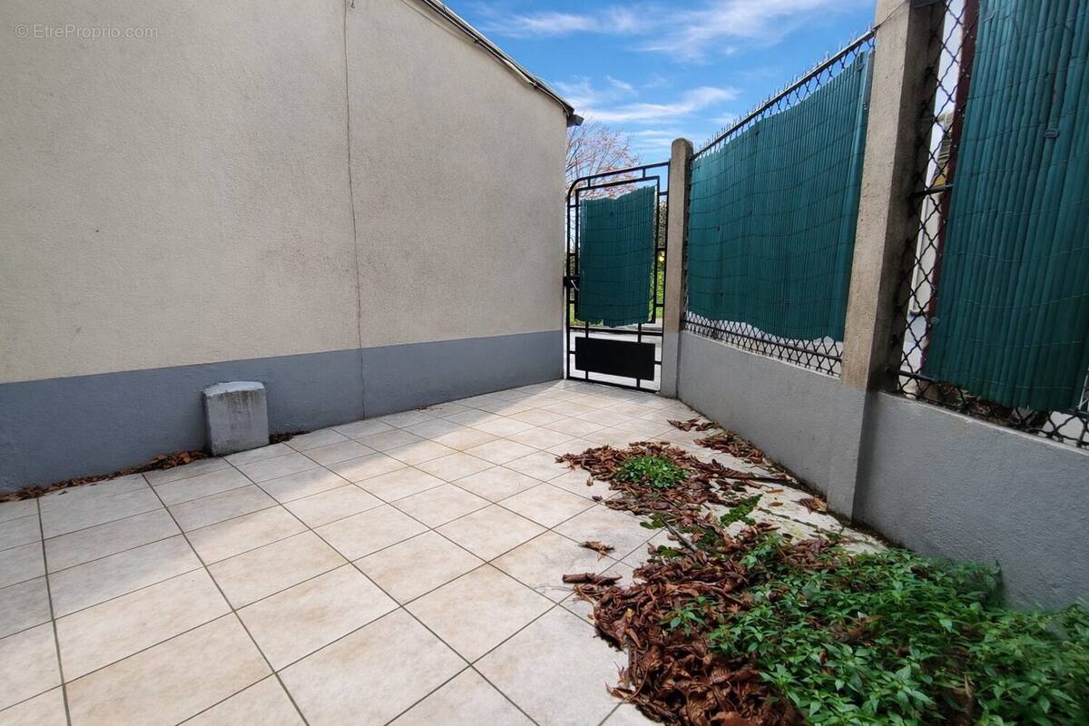 Appartement à MAISONS-ALFORT