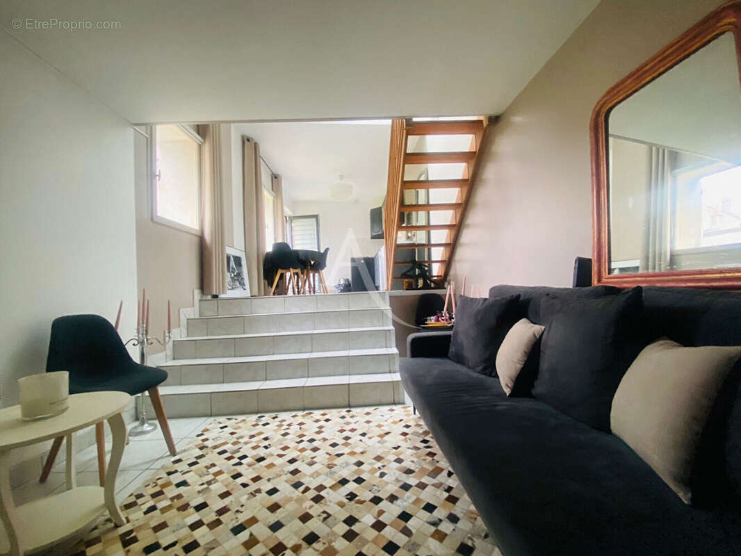 Maison proche gare et lycées . - photo 2
